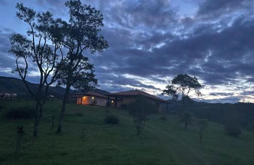 Casa poesia vista maravilhosa em Gonçalves-MG - Foto 46