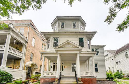 Walk to River & Downtown: Portsmouth Apartment! - Foto 22