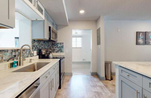 Riviera Beach Gem - Foto 14