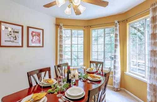 Heaven Heights - HotTub, Pet Friendly, EV Outlet, Pool Table, Game Room, BBQ, FirePit, Library - Foto 11