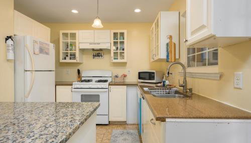 Charming Port Royal Duplex – Walk to Shops, Dining & Sands Beach - Foto 2