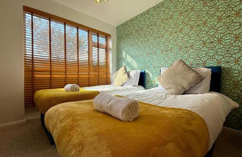 Modern 3 Bedroom Bungalow, EV Friendly, Parking Included - Foto 47