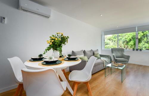 Golden Bay Apartment - Photo 7