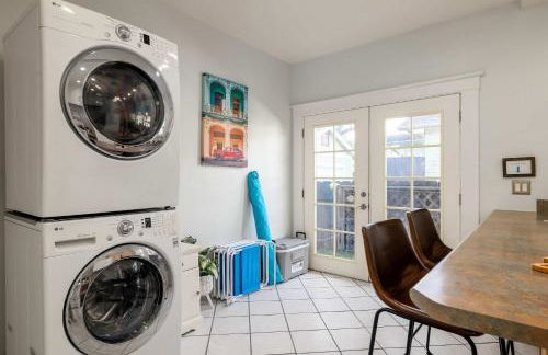 South Park Charmer - Close to Zoo - Backyard Oasis - Foto 18