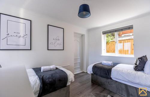 Cosy 5 bedroom house - Central By Valore Property Services - Photo 46