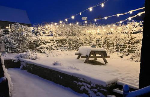 The Shearer's Hut in the Peak Park - Photo 25
