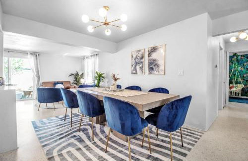 Luxury Vacation Home in Madeira Beach Family and Pet Friendly - Foto 16