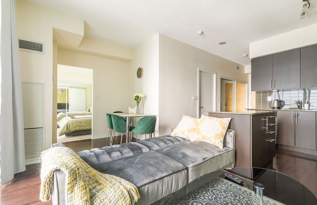 Maple Leaf Square - Photo 75