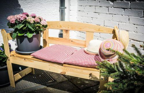 Schönes Haus mit großem Garten - Foto 11