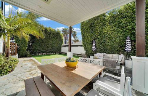 Coastal Paradise . Steps to the beach . Pool . Hot Tub - Foto 17