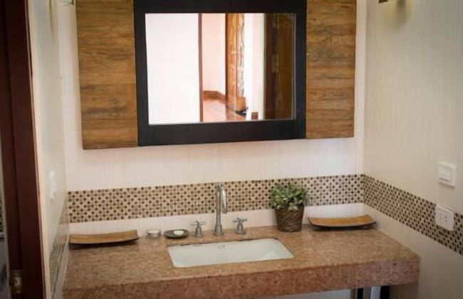 Tharnrarin Villa Suphan Buri - Photo 49