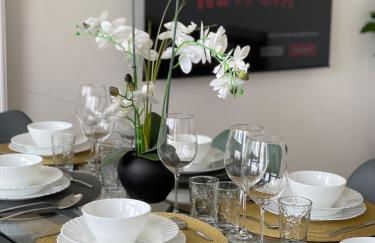 PARIS PANTIN Magnifique Appartement 4 pièces de 108m2 avec 2 PARKING intérieur - très cosy pour 1 à 12 personnes - Entièrement refait à neuf ENTIRE APARTMENT LUXURIOUS AND WARM - PANTIN PARIS 19 ème FREE WIFI GRATUIT - Foto 50