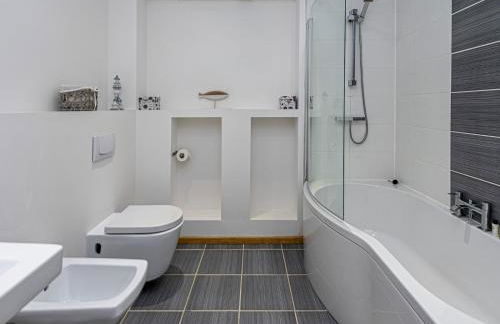 Celyn Y Mor Stunning Rhosneigr Family Beach House - Pass the Keys - Foto 27