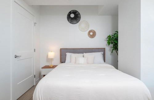 Central Square 3BR Condo with Downtown View Gym and Parking - Foto 55