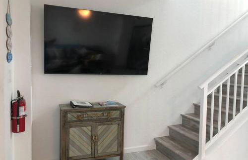 THE SANDCASTLE SUITE! Brand New 2Bedroom in Oceanfront Complex! BE THE FIRST to Visit our Condo Townhome with FREE Parking & Private Garage at Ocean Isles 38 Marathon FL KEYS! SPECIAL PRICING!!! - Foto 28