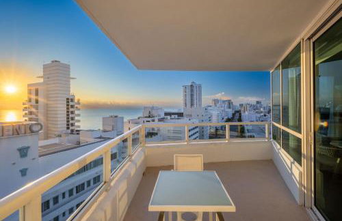 Fontainebleau Hotel Ocean View Fits 6! 1 BED/2 BA - Photo 37