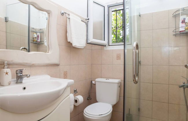 Feels Like Your Home at Ermioni - Photo 25