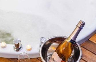 Happiness Paraty com Passeio de Barco incluso - Foto 11