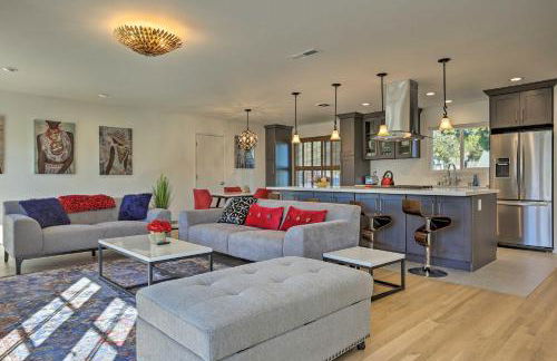 Oceanside Home with Patio and Grill, Walk to Beach! - Foto 1