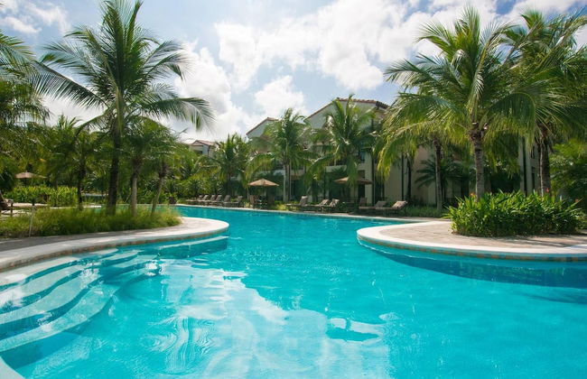 Luxe! Impressively designed 2nd-floor unit in Coco done in red and orange hues - Photo 7