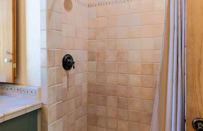 LUX - Historic Tennis Club Enclave - King Beds - Foto 27