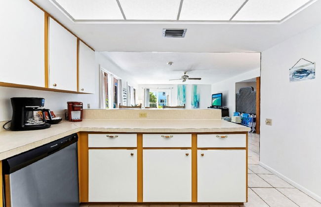 Coastal Surfside by Beachside Management - Foto 25