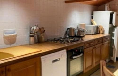 Grand appartement 5 chambres - Proche centre, balcon sud, Wi-Fi et parking inclus - FR-1-671-251 - Foto 3