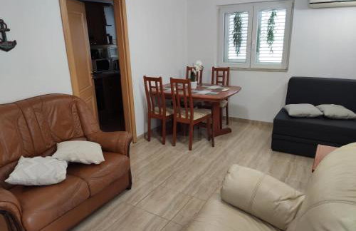 Spacious Apartment with 2 Bathrooms, Near Beach and Center - Foto 3