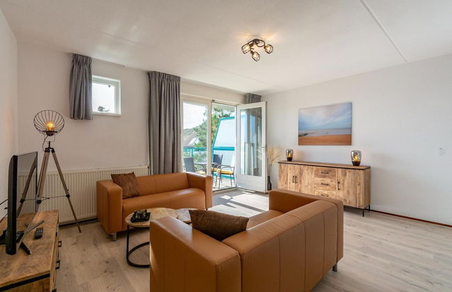 An Apartment That is Attractively Furnished - Foto 42