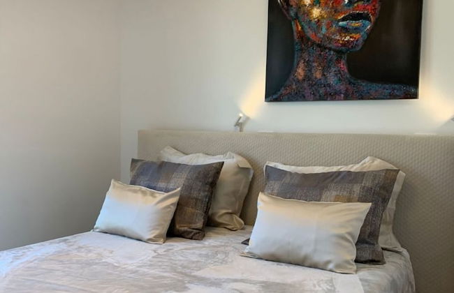 Lux - With Private Pool - A1 - Photo 3