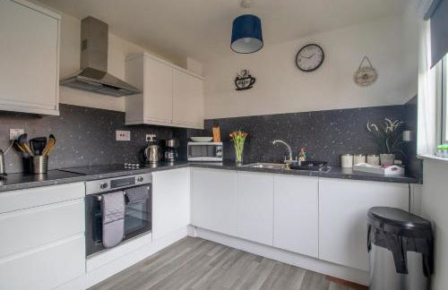 Spacious 2-Bed City Home Free Parking & Stadiums - Foto 14