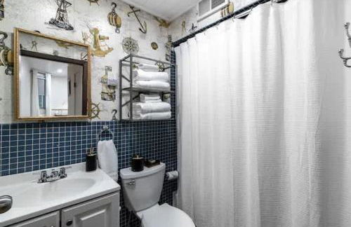 Spacious Riverfront Suite - Close to Downtown - Foto 11