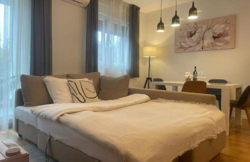 Moderna Apartment URBAN STAY - Photo 12