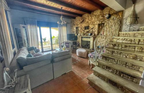 Elouthia Residence with Sea View and Hot Tub - Foto 9