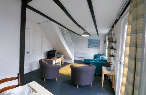 3.9. Tudor Court - Foto 7