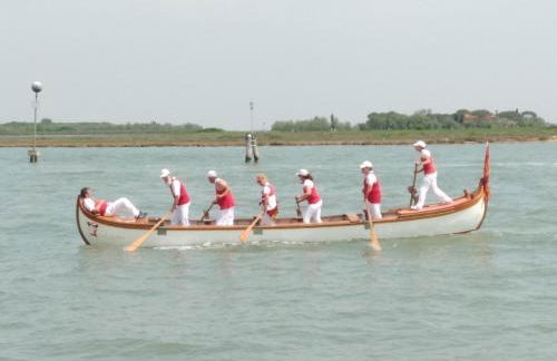 Night Galleria holiday home - bed & art in Burano - the pink house - Photo 41