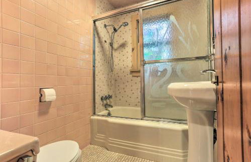 Steps to Lake Tafton Cottage with Fire Pit and Grill - Foto 14