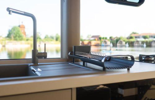 Lieblingsplatz Parey - schwimmendes Hausboot - Foto 10