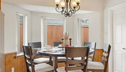 DFW 3BR Luxury Family Escape with Pool and Game Room - Foto 5