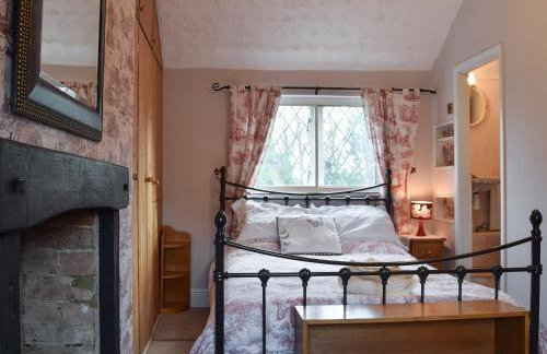 Rebecca's Cottage - Photo 8