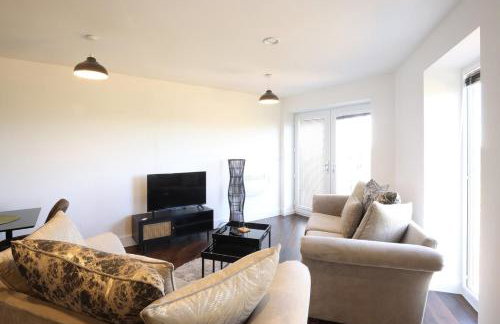 Modern 2 bed close to Bicester Village, Parking - Foto 8