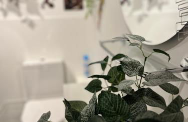 Chester City Centre Waterfront Apartment - Photo 27