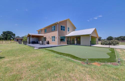 26-Acre Pilot Point Ranch Home with Pool and Mini Golf - Foto 1