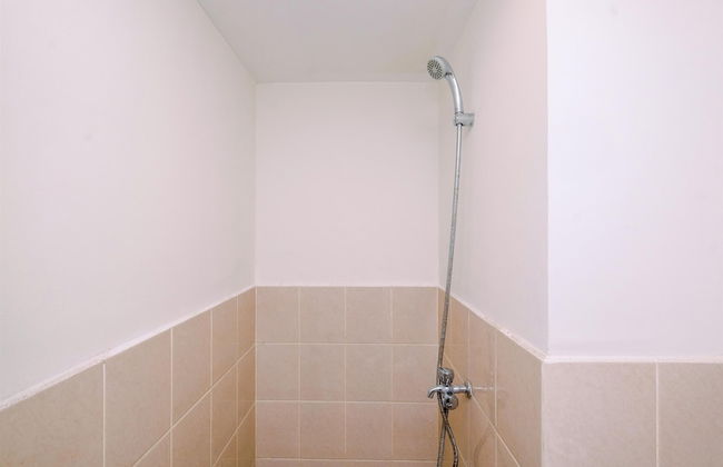 Nice and Comfort Studio at 25th Floor Podomoro Golf View Apartment - Foto 9