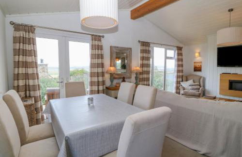 Sunstone Lodge Garreg Haul Lodge - Photo 5