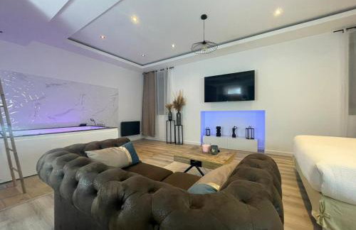 L'Eden Spa - Jacuzzi - Saint-Etienne - Foto 9