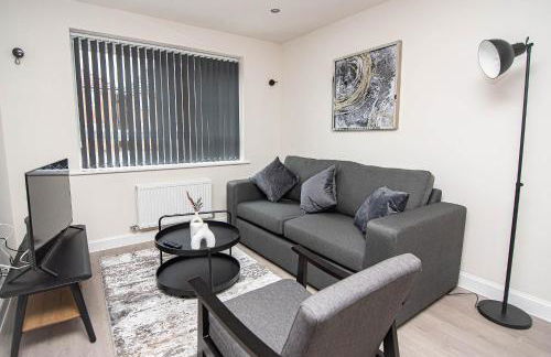 Solid Mirror Modern Riverside Home, Doncaster - Foto 6