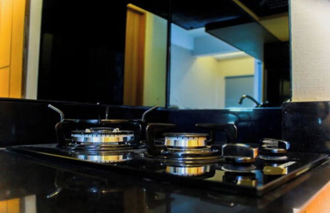 Pool View Studio Room Apartment The Nest Puri - Foto 13