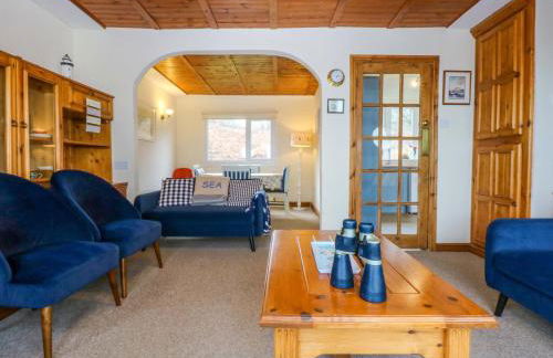 Min Y Traeth - Photo 8