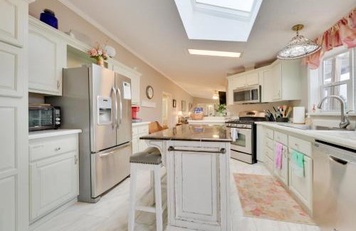 The Country House - Kalkaska Retreat with Fire Pit - Foto 6